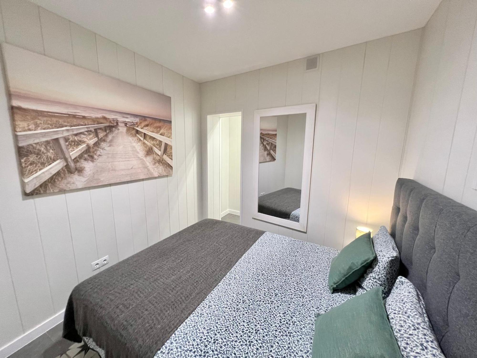 Cozy Suite Apartment, Wifi! Santa Coloma de Gramanet Kültér fotó
